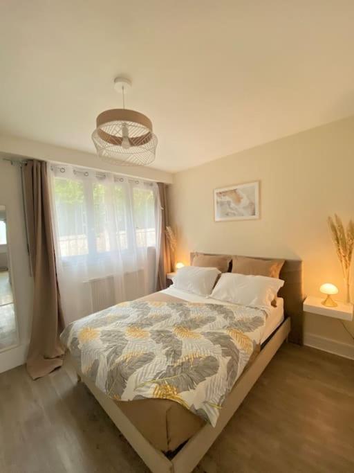 Derniere Reservations Avant Indisponibilite En Septembre Pour 12 Mois, Illimites Jacuzzi Spa Bain A Remous Interieur, Sauna Interieur, Parking Reserve, Vue Et Acces Parc, Prestations Uniques, 1Er Etage Corbeil-Essonnes Exterior photo
