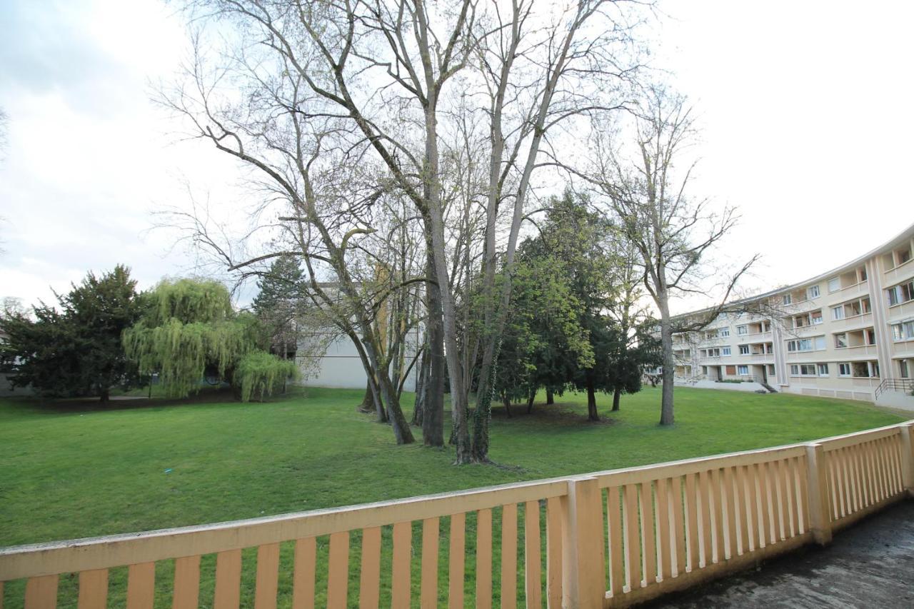 Derniere Reservations Avant Indisponibilite En Septembre Pour 12 Mois, Illimites Jacuzzi Spa Bain A Remous Interieur, Sauna Interieur, Parking Reserve, Vue Et Acces Parc, Prestations Uniques, 1Er Etage Corbeil-Essonnes Exterior photo