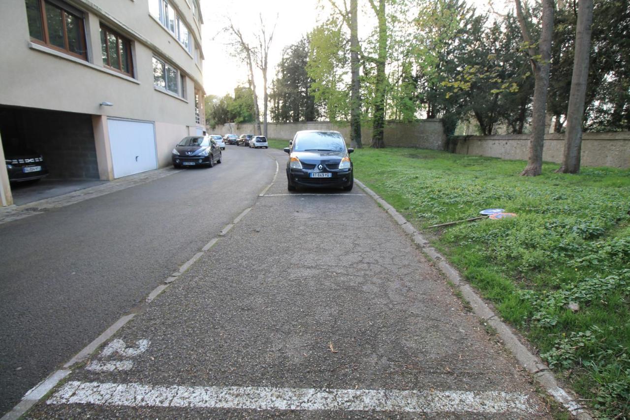 Derniere Reservations Avant Indisponibilite En Septembre Pour 12 Mois, Illimites Jacuzzi Spa Bain A Remous Interieur, Sauna Interieur, Parking Reserve, Vue Et Acces Parc, Prestations Uniques, 1Er Etage Corbeil-Essonnes Exterior photo