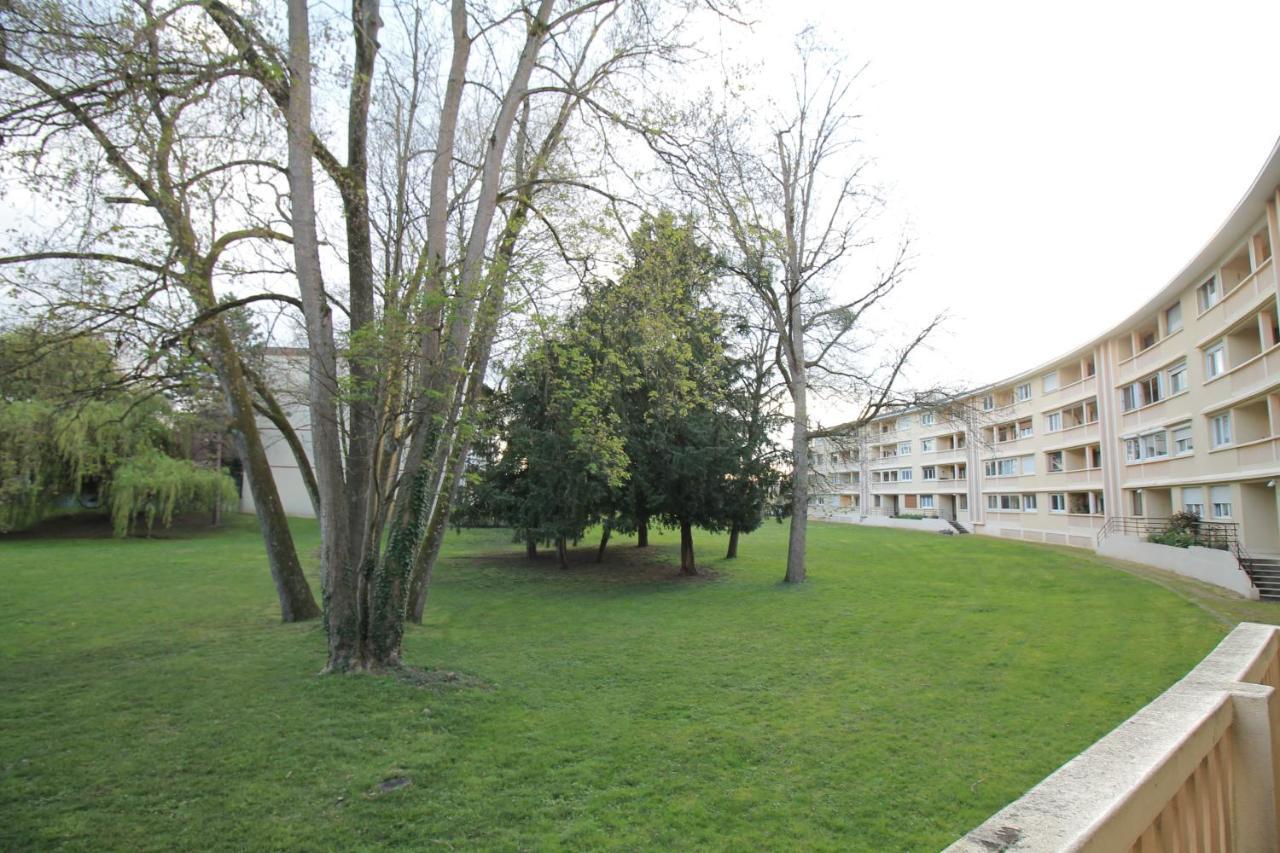 Derniere Reservations Avant Indisponibilite En Septembre Pour 12 Mois, Illimites Jacuzzi Spa Bain A Remous Interieur, Sauna Interieur, Parking Reserve, Vue Et Acces Parc, Prestations Uniques, 1Er Etage Corbeil-Essonnes Exterior photo